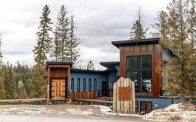 Ski In Ski Out With Huge Game Room And Hot Tub
