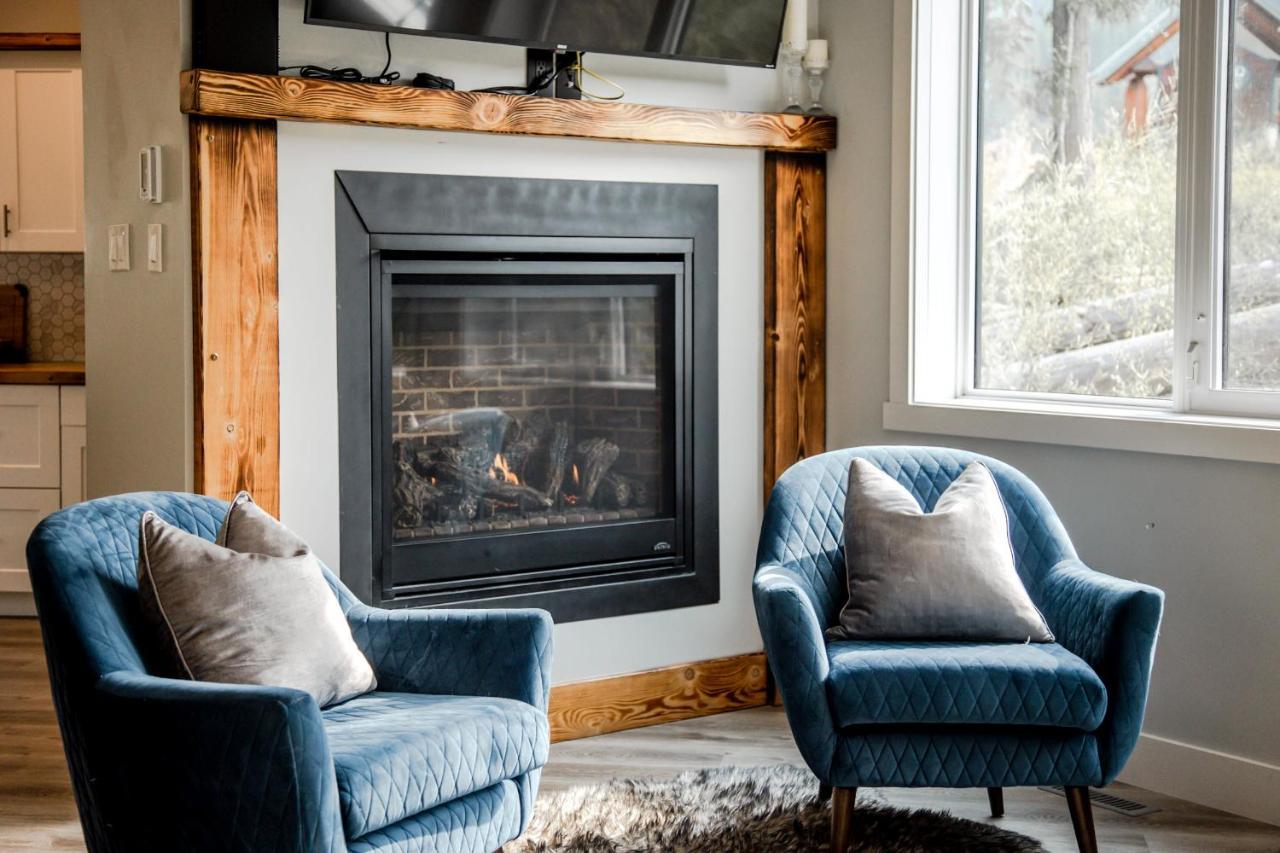 Ski In Ski Out With Huge Game Room And Hot Tub Fernie Exterior photo